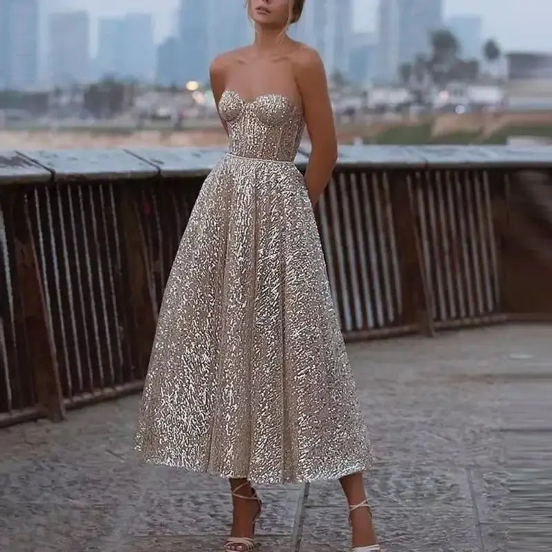 Vestido Midi De Paetês Tomara Que Caia Dourado