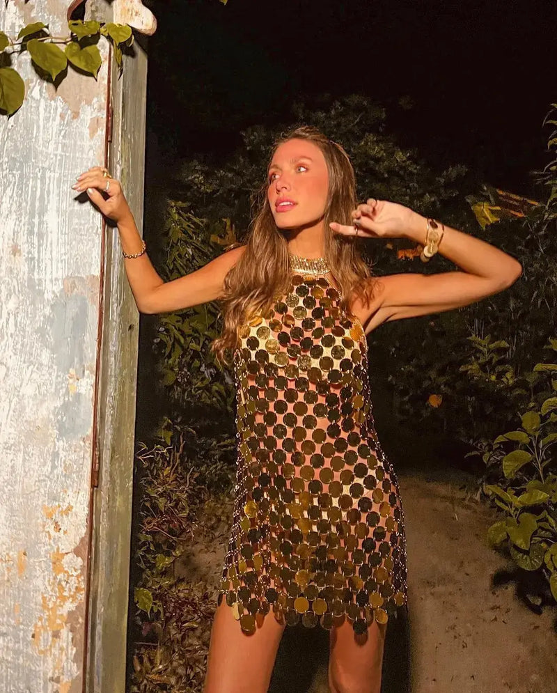 Vestido Curto De Lantejoulas Gola Halter Prata