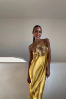Vestido Longo Em Cetim Com Amarração No Pescoço Amarelo