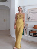 Vestido Longo Em Cetim Com Amarração No Pescoço Amarelo