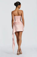 Vestido Curto Tomara que Caia Drapeado Com Cauda Rosa