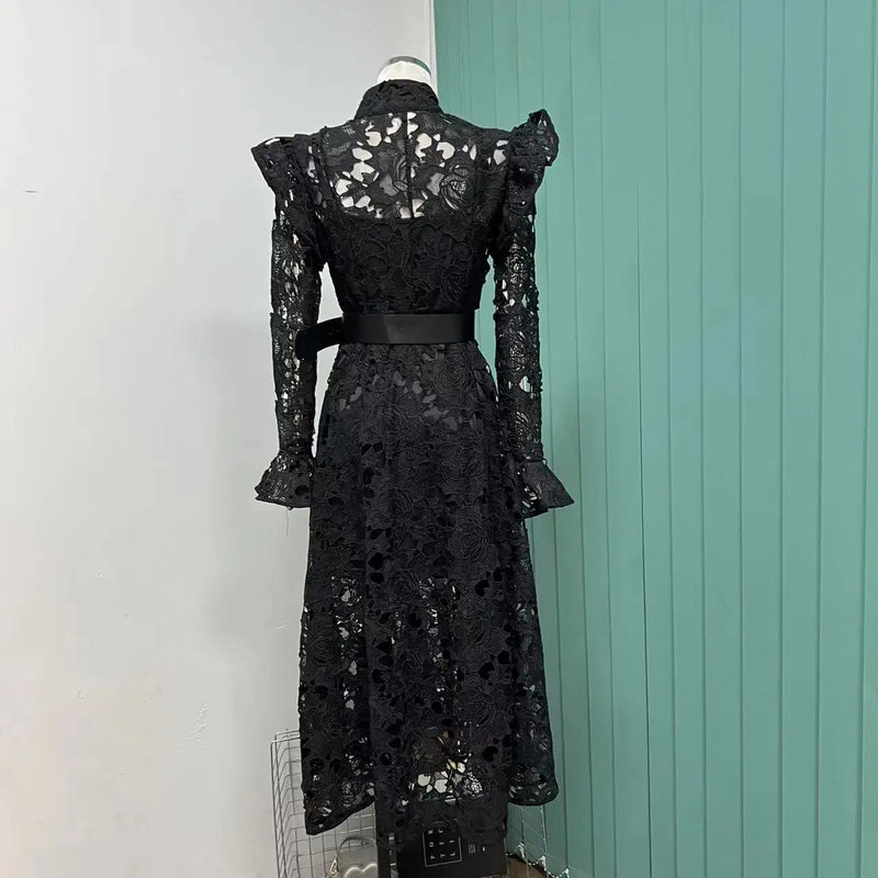 Vestido Midi Rendado Manga Longa Com Cinto Branco