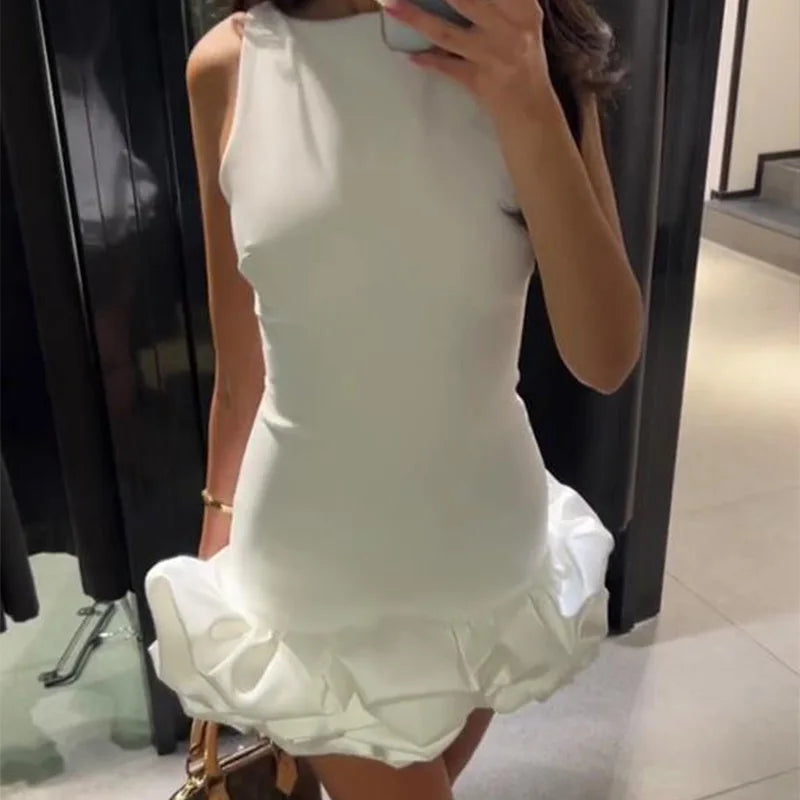 Vestido Curto Sem Manga Com Babados Em Cetim Preto