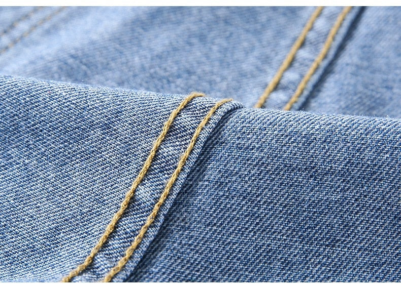 Bermuda Jeans Até o joelho