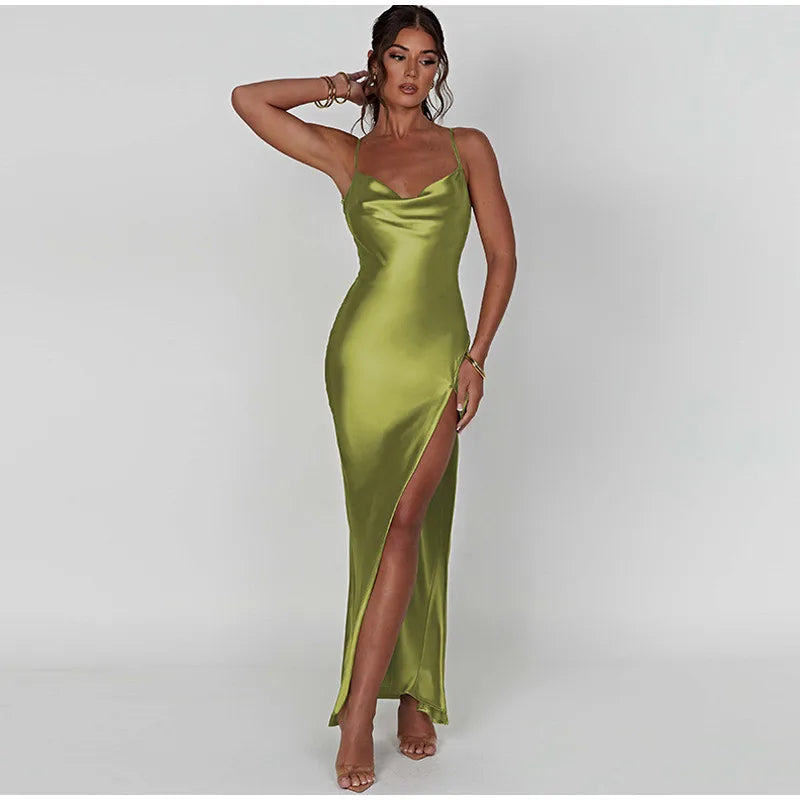 Vestido Longo Com Fenda De Cetim Verde