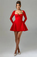 Vestido Curto Rodado Manga Longa Preto