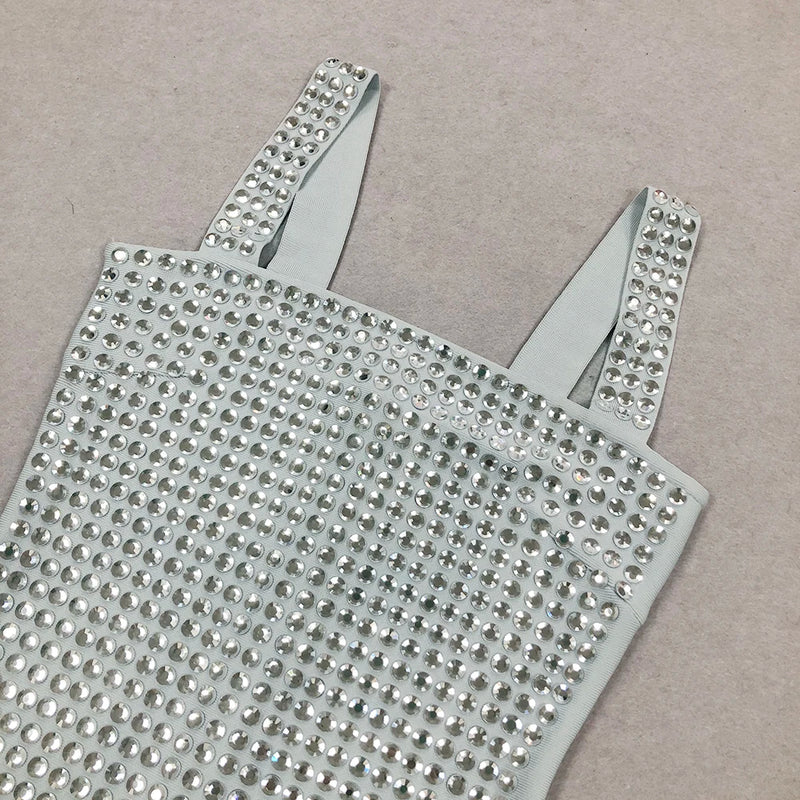 Vestido Curto Tubinho Bordado em Pedrarias Prata