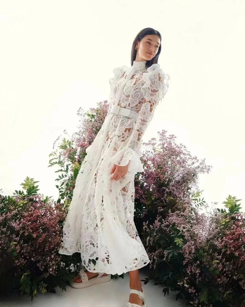 Vestido Midi Rendado Manga Longa Com Cinto Branco