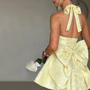 Vestido Curto Rodado Decote V Com Laço Amarelo