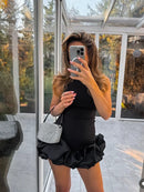 Vestido Curto Sem Manga Com Babados Em Cetim Branco