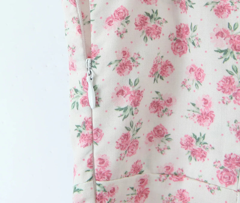 Vestido Midi Alça Fina Decote Coração Estampa Floral