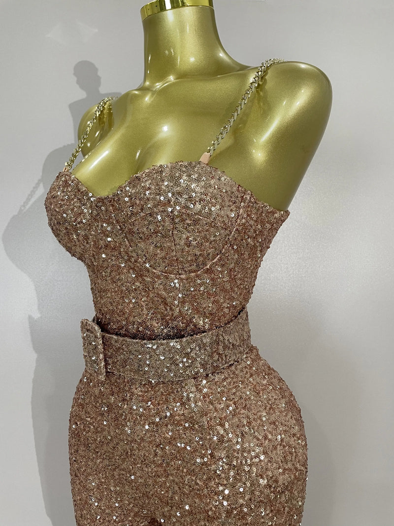 Macacão Bordado De Paetês Dourado