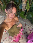 Vestido Longo Plissado Multicolorido Com Babados em Camadas