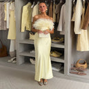 Vestido Longo Em Cetim Com Plumas Tomara Que Caia Amarelo