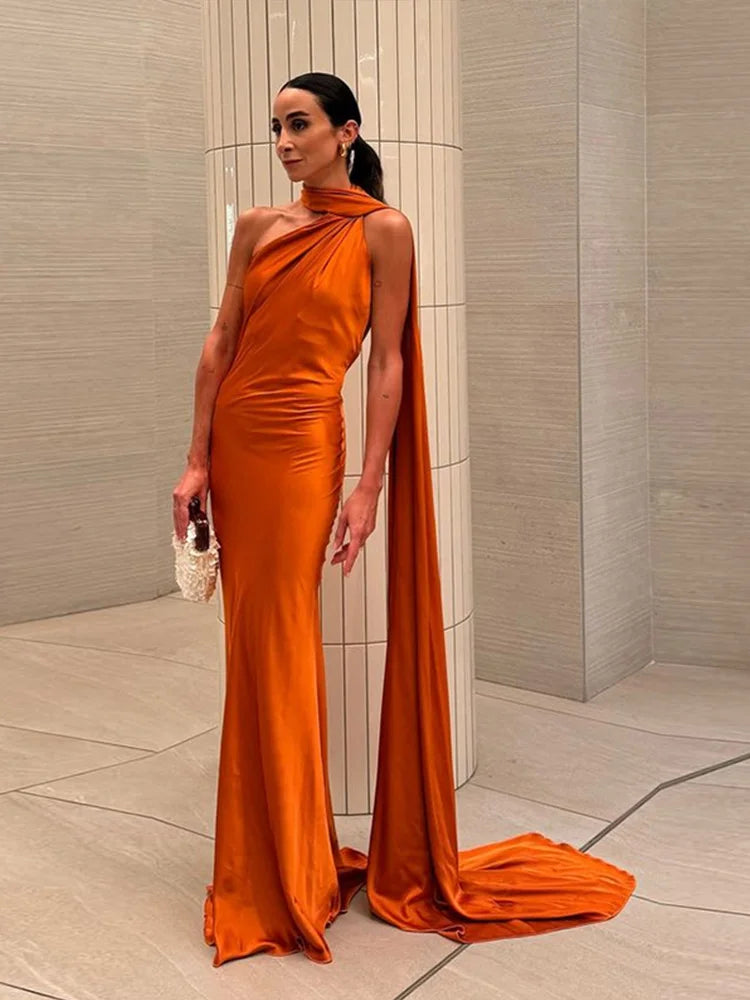 Vestido Longo Cetim Um Ombro Só Com Amarração No Pescoço Amarelo