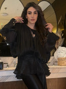 Vestido Curto Todo em Cetim Manga Longa Preto