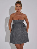Vestido Curto Tomara Que Caia Com Brilho Cinza Escuro