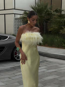 Vestido Longo Em Cetim Com Plumas Tomara Que Caia Amarelo