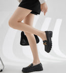 Mocassim Chunky Com Corrente De Metal