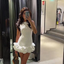 Vestido Curto Sem Manga Com Babados Em Cetim Preto