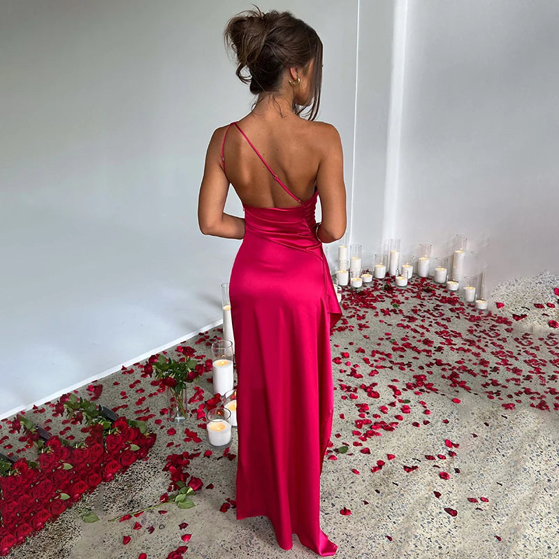 Vestido Longo De Cetim Um Ombro Só Com Fenda Vermelho
