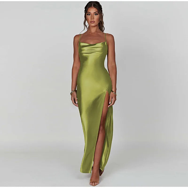 Vestido Longo Com Fenda De Cetim Verde