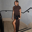 Vestido Curto Assimétrico Com Calda Frontal Vinho