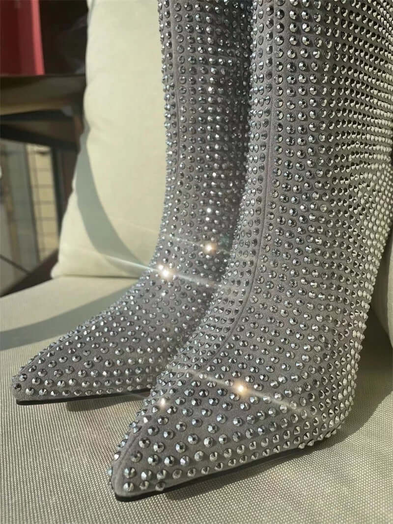 Bota Bico Fino Cano Alto 9cm Com Strass Verde
