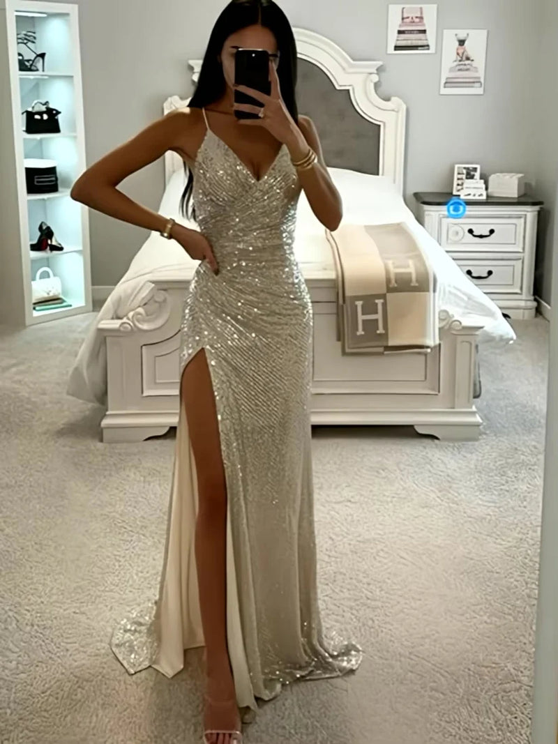 Vestido Longo Cintilante Bordado em Lantejoulas Azul
